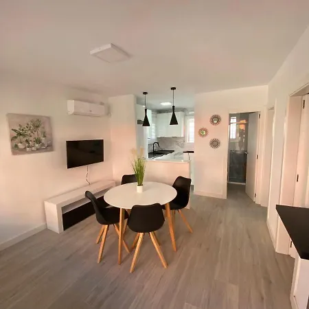 Calamari 1 & 2 Apartment *