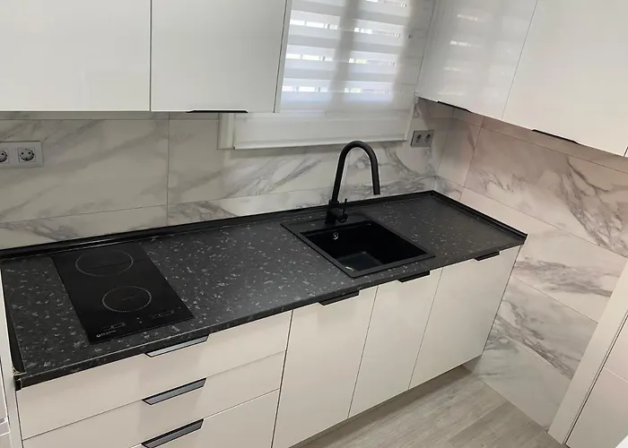 Apartament Calamari 1 & 2 *